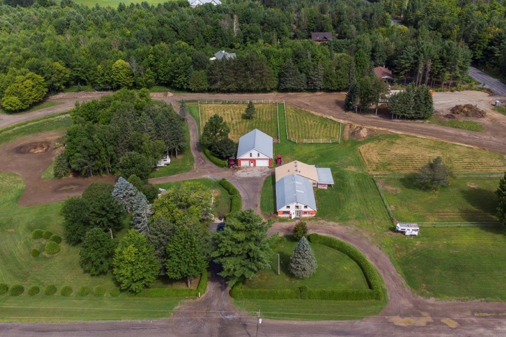 1517 Vinette Clarence-Creek Sold by Steve Brunet (17)