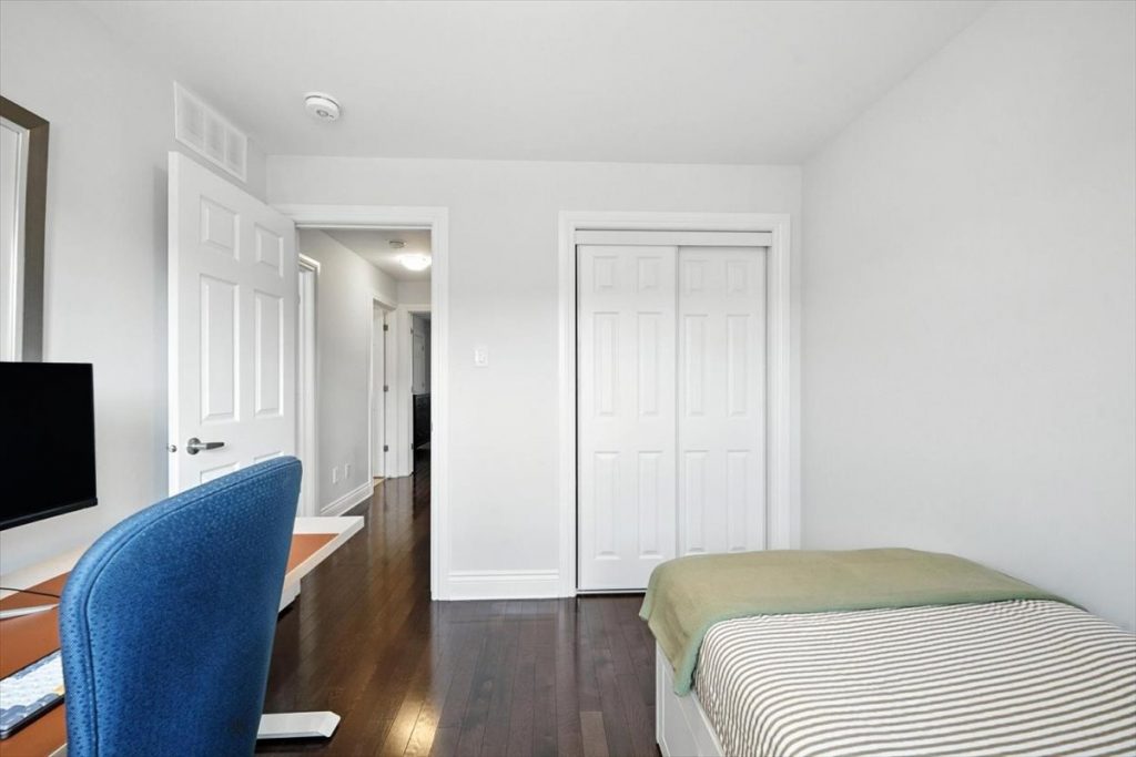 25-84 Gilberte St - JUL 28 2025-25