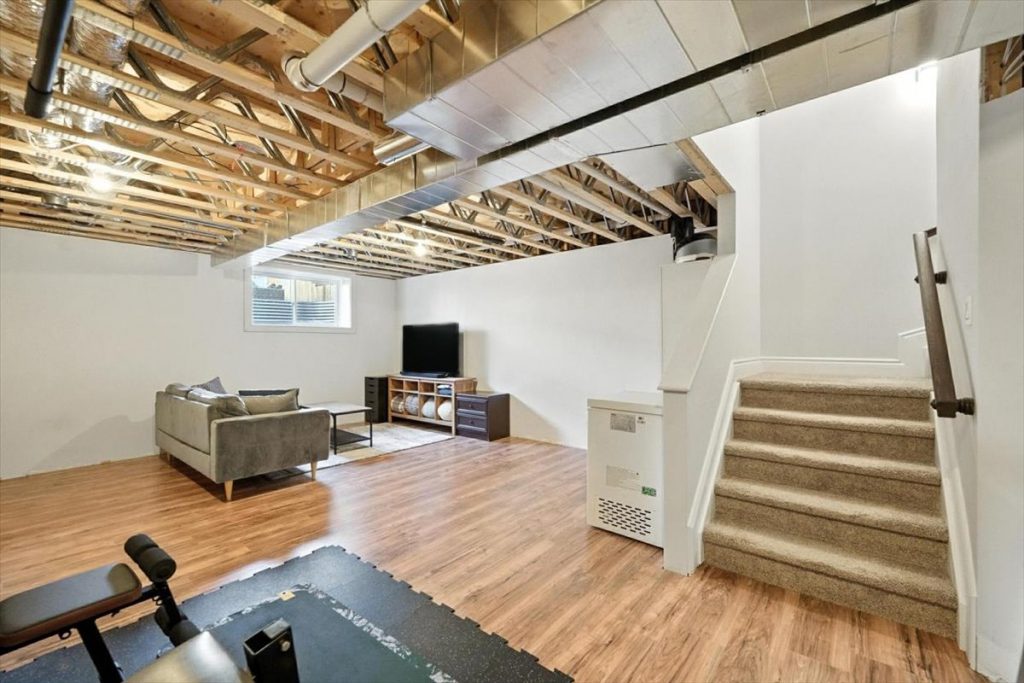 29-84 Gilberte St - JUL 28 2025-29