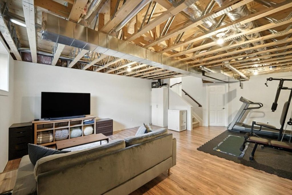 30-84 Gilberte St - JUL 28 2025-30
