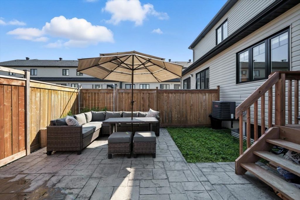 35-84 Gilberte St - JUL 28 2025-35