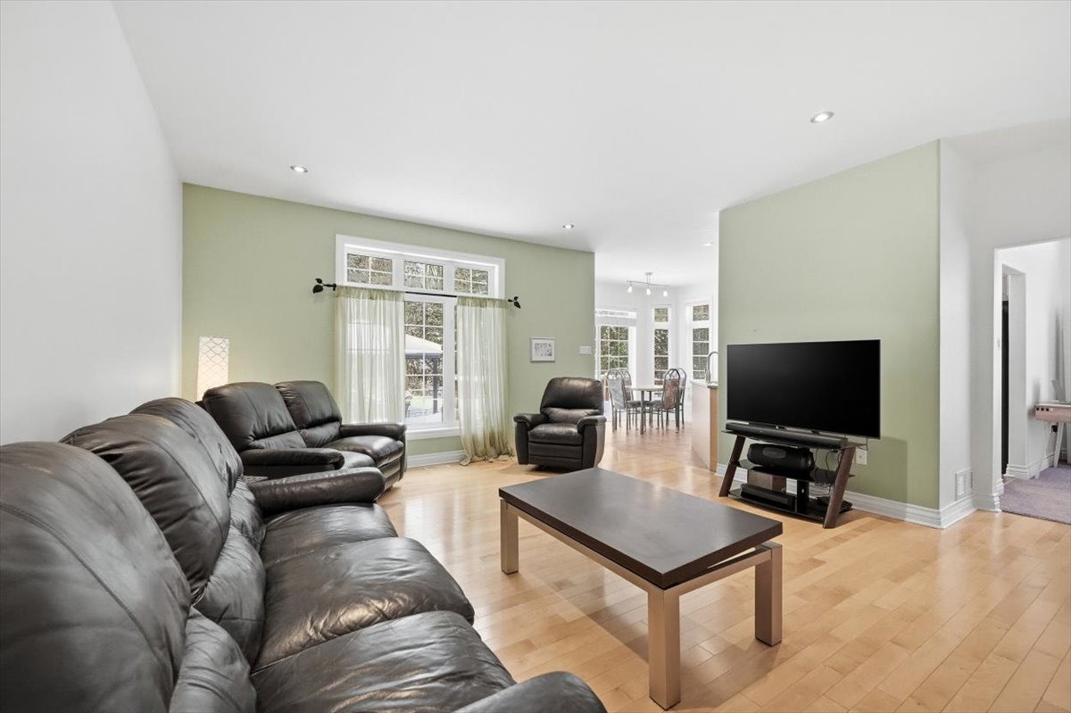 07-2660 Dubois St - JAN 08 2026-07