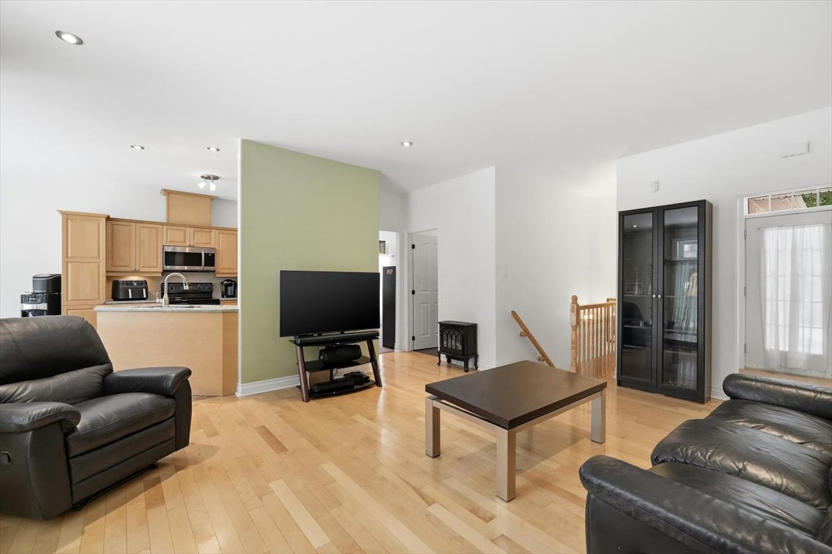 10-2660 Dubois St - JAN 08 2026-10