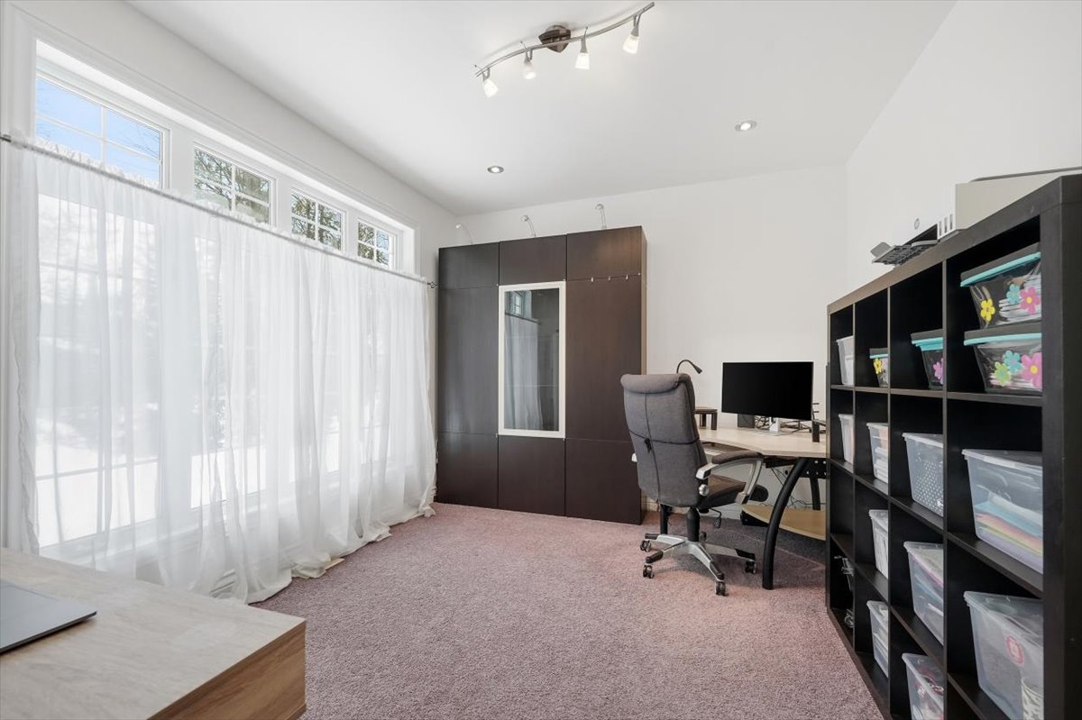 17-2660 Dubois St - JAN 08 2026-17