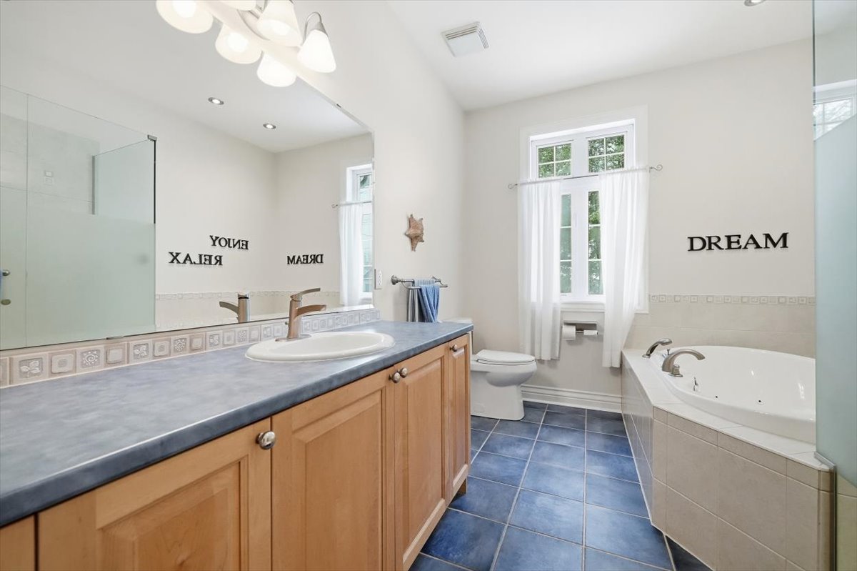 26-2660 Dubois St - JAN 08 2026-26