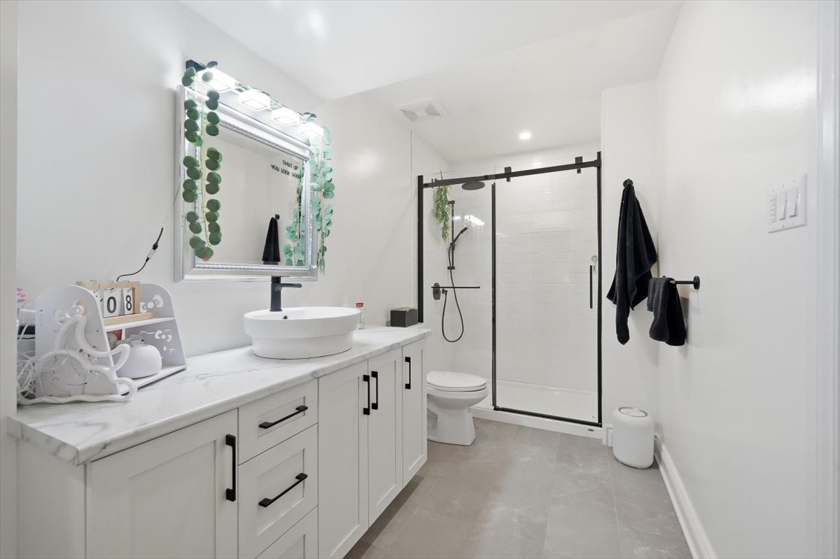 38-2660 Dubois St - JAN 08 2026-38