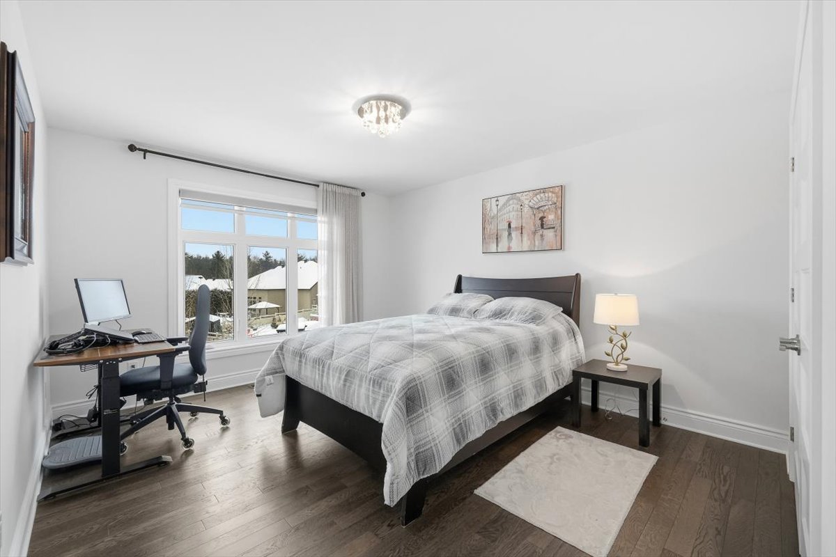 35-1082 Docteur Corbeil Blvd - JAN 06 2026-37