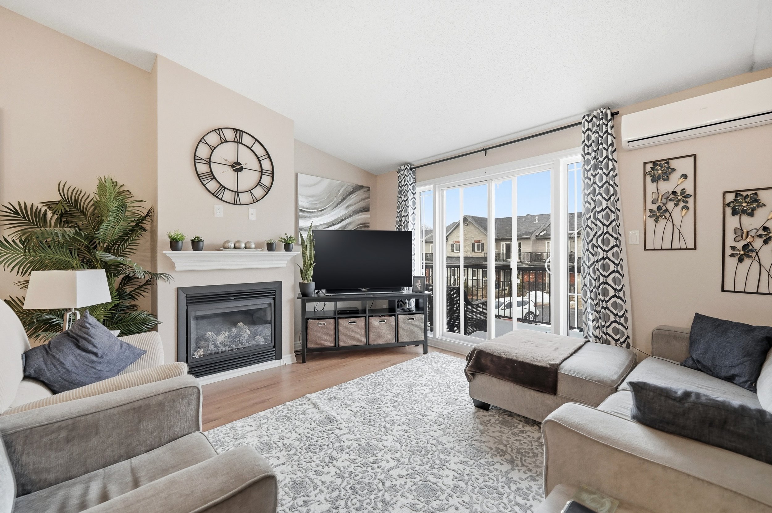 07-703-200 Eliot St-7