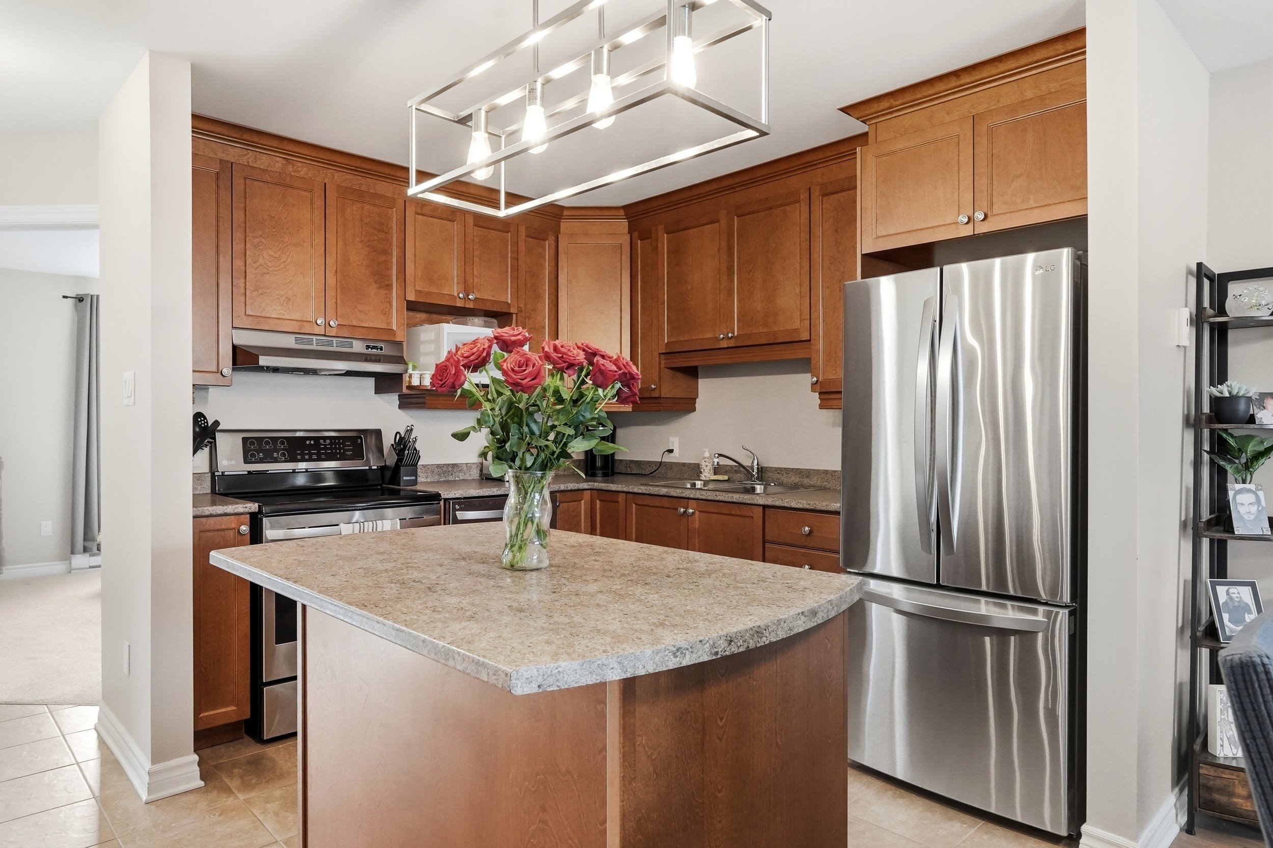 13-703-200 Eliot St-13