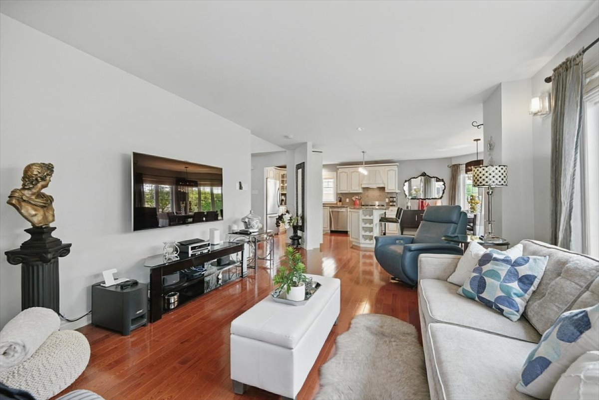 16-2709 Sylvain St - JUN 12 2025-16