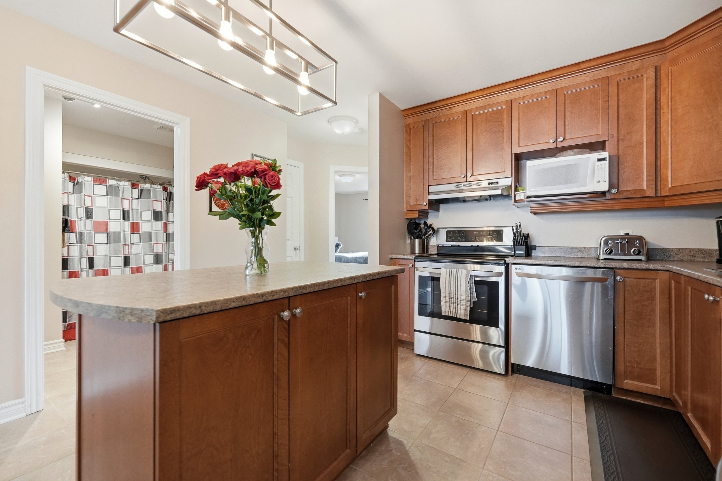 16-703-200 Eliot St-16