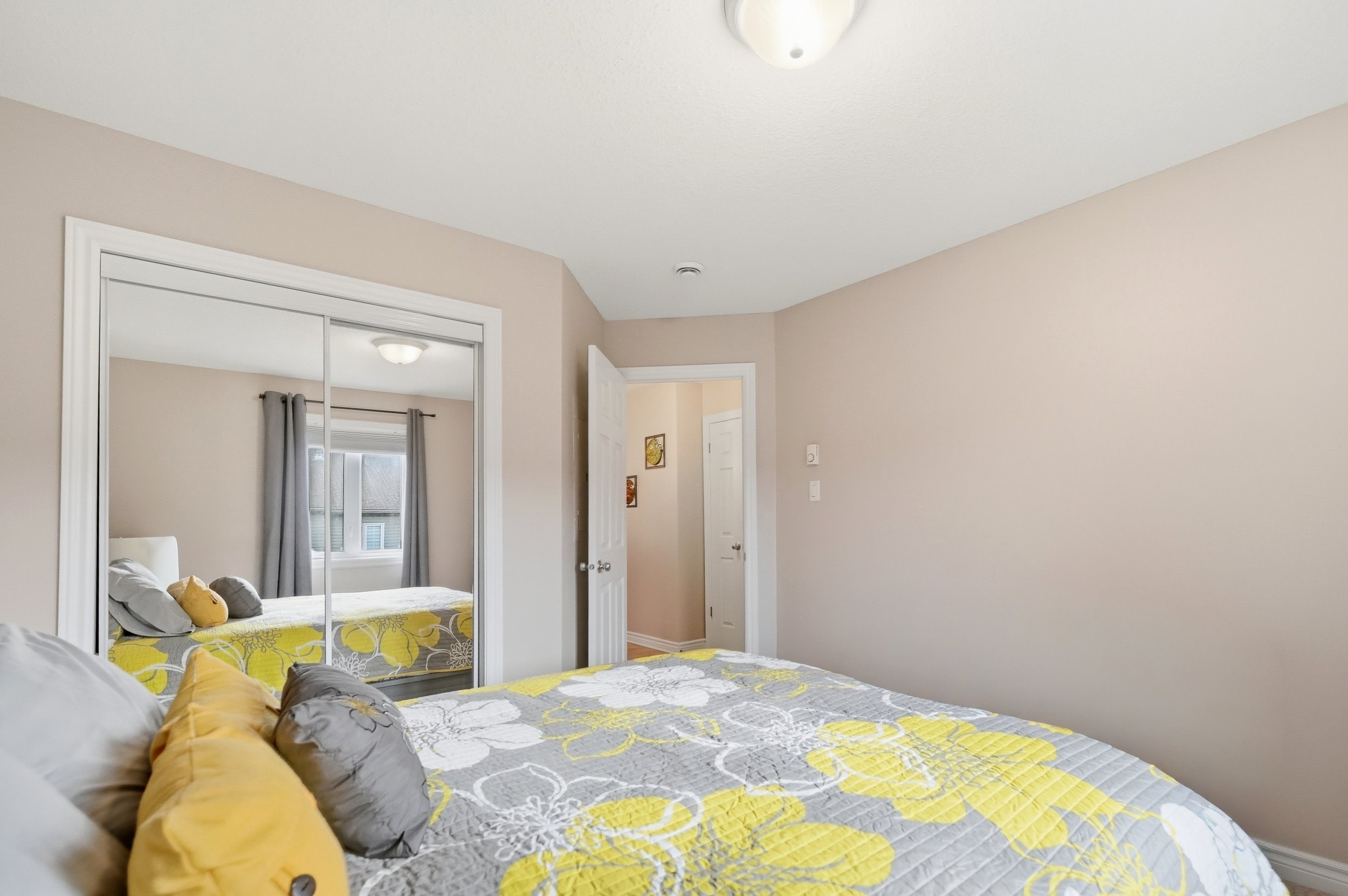 19-703-200 Eliot St-19