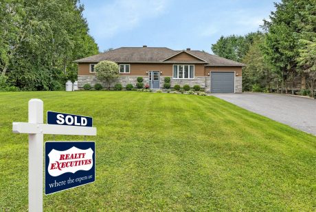 2178 Baseline Rd, Clarence_Rockland_ON.- SOLD