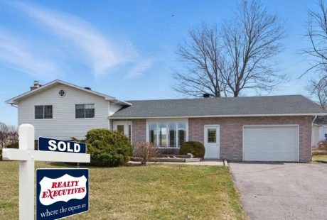 3779 Labelle St Bourget SOLD